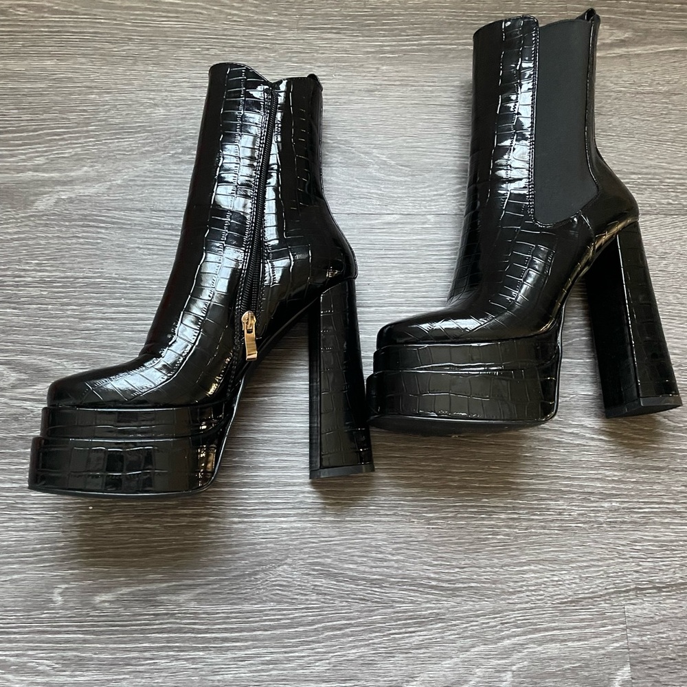 Simmi London Platform Boots